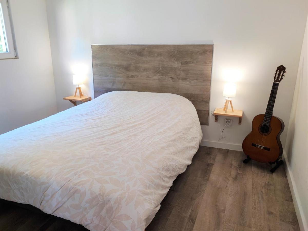 Maison T2 Proche Mer Jardin Spa Jacuzzi Et Parking Сикс-Фор-ле-Плаж Екстериор снимка